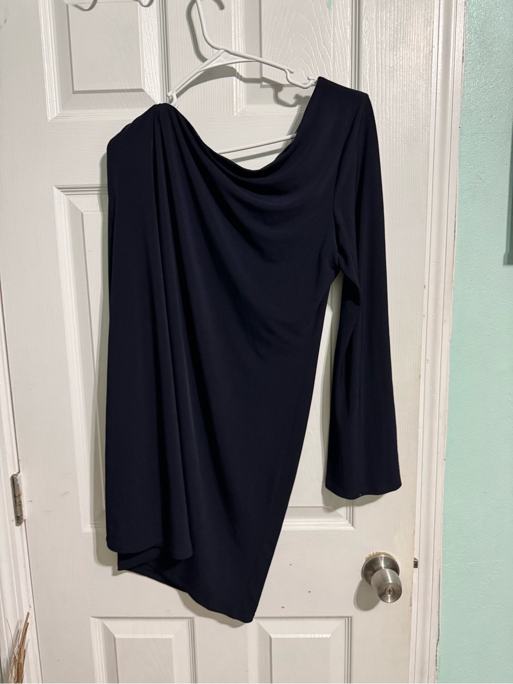 Asymmetric One-Shoulder Black Evening Dress - Picture 3 of 3